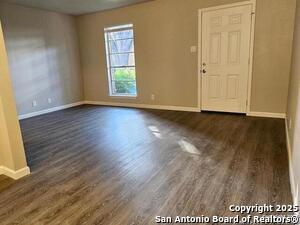 Building Photo - 2811 Woodbury Dr