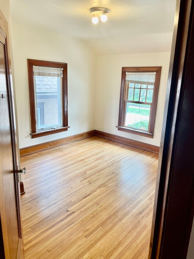 422 N 4th St, Mankato, MN 56001 House Rental in Mankato, MN