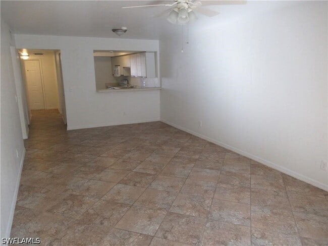 Building Photo - 10041 Maddox Ln