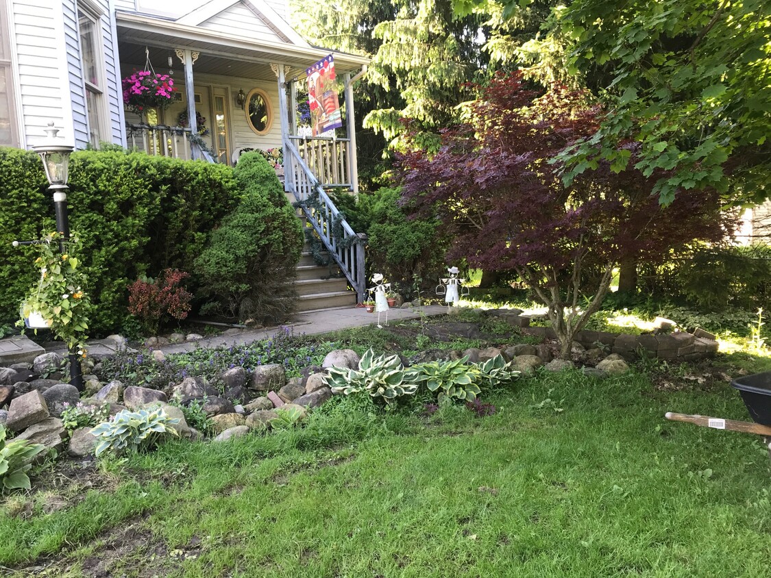 Exterior - 26B Rochester St