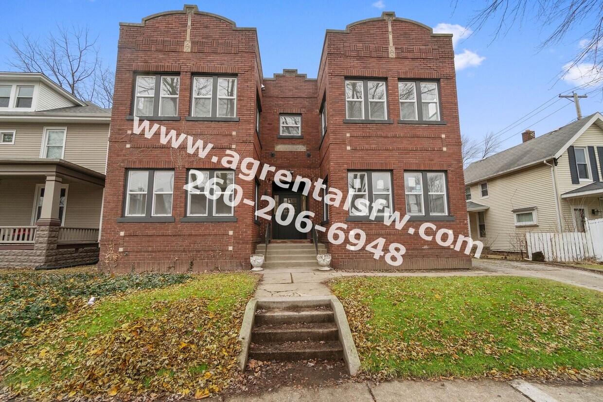 Primary Photo - 1215 Lake Ave