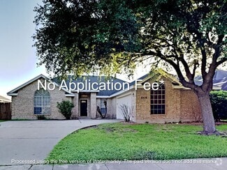 Building Photo - 6410 St Tropez St