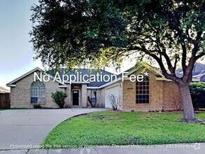 Building Photo - 6410 St Tropez St