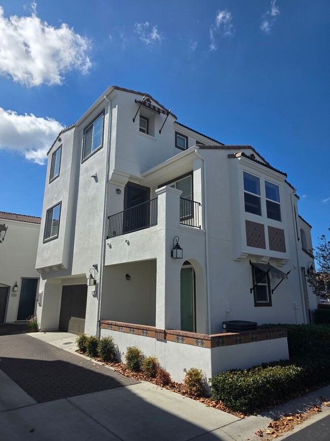 Building Photo - 31831 Calle Brio