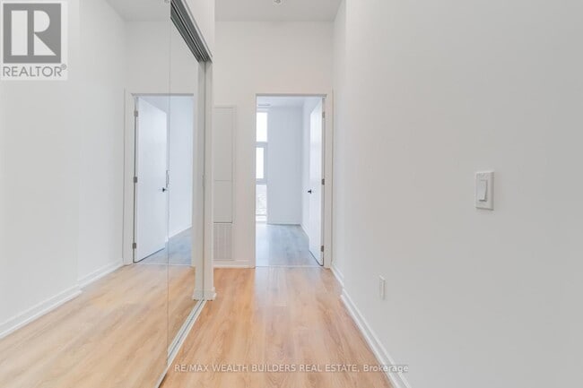 Building Photo - 1285 Dupont St