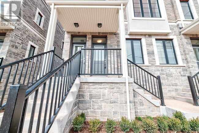 Photo du bâtiment - 383 Dundas St E