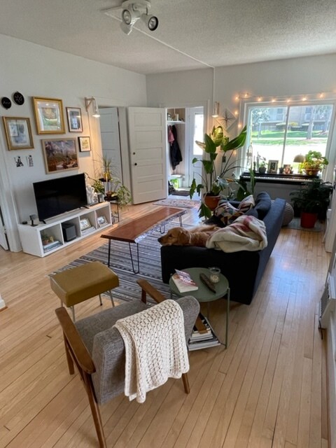 Foto del edificio - 2314 Packard St