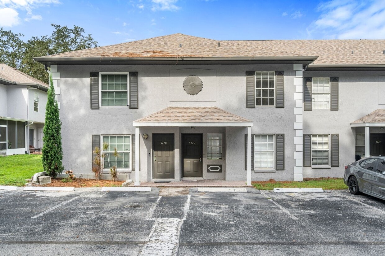 Beautiful Temple Terrace Townhome! - Beautiful Temple Terrace Townhome!