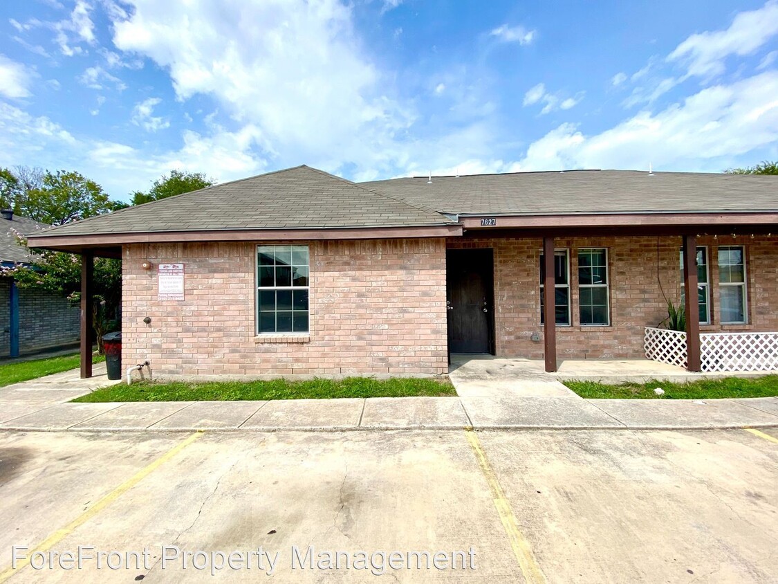 Foto principal - 2 br, 1 bath House - 7627 Windsor Oaks