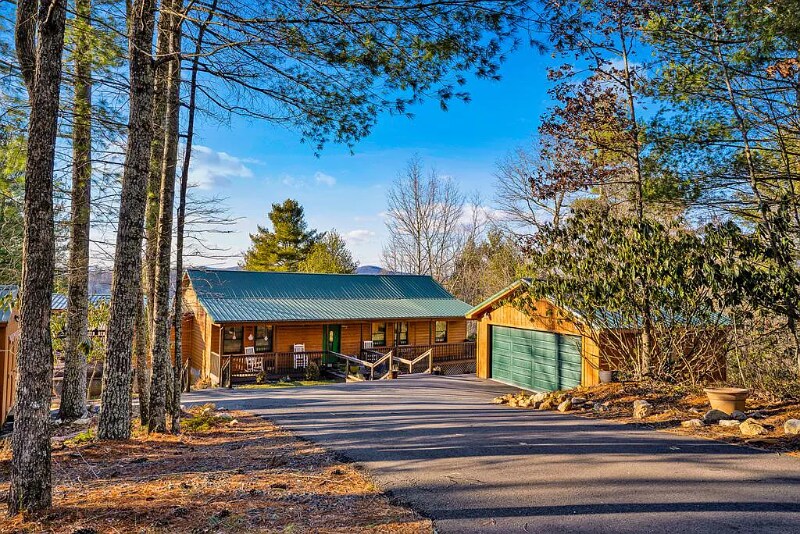 239 Brownstone Ln, Woodlawn, VA 24381 House for Rent in Woodlawn, VA