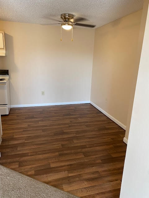 Dinning Room - 1060 Lima Ave