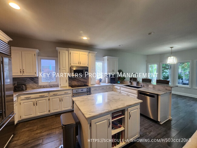 Building Photo - 5812 N Ames-