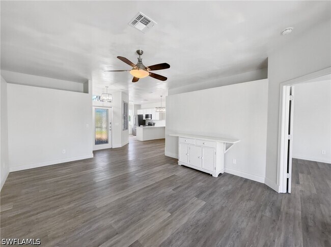 Foto del edificio - 9750 Sassafras Ct