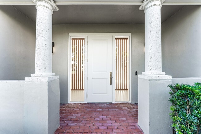 Foto del edificio - 5890 NW 39th Ave