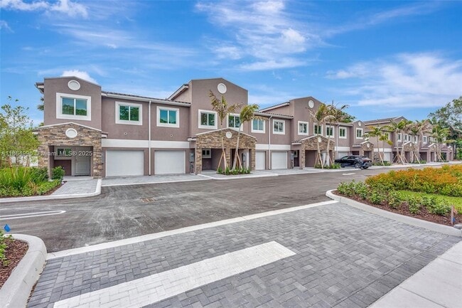 Building Photo - 1563 NW 94th Ave