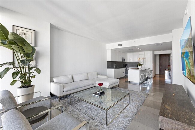 Foto del edificio - 88 SW 7th St