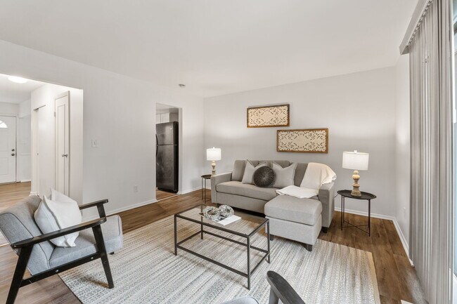 Foto del edificio - 106 Tarryton Ct E