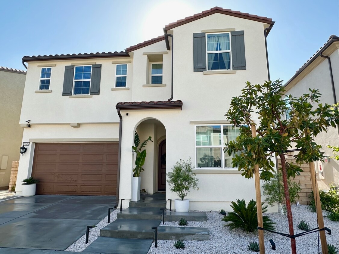 Foto principal - 28519 Moyer Ln