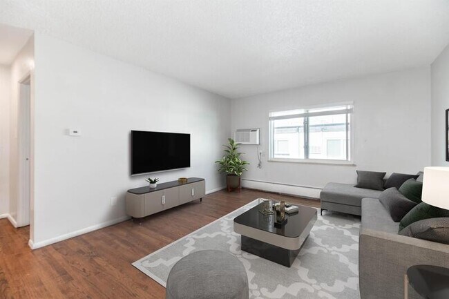 Foto del edificio - 1400 N Moline St