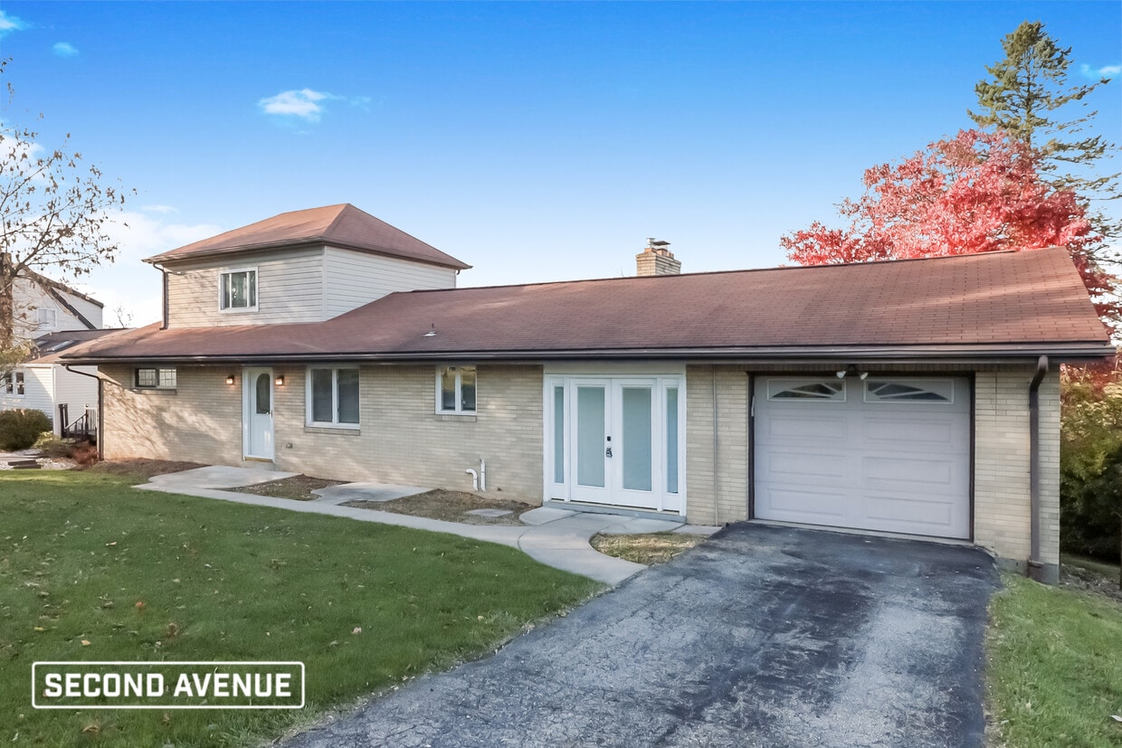 14201 Ridge RD House Rental in Irwin, PA