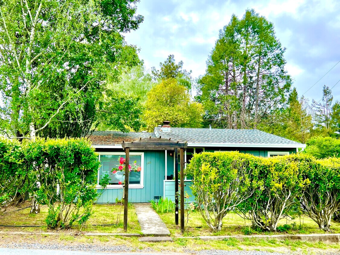 540 Dufranc Ave, Sebastopol, CA 95472 House Rental in Sebastopol, CA