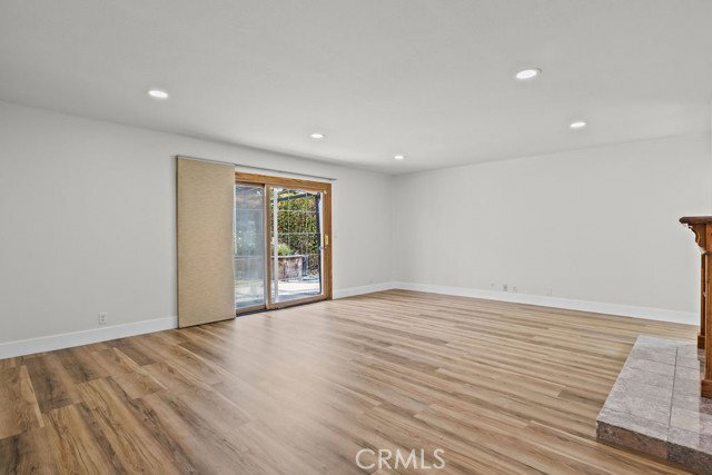 Building Photo - 5952 Par Cir