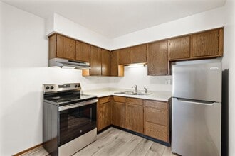 Building Photo - 618 Mary Lane, Milton, WI 53563