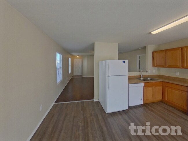 Foto del edificio - 1712 Vineridge Ln