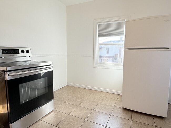 Photo du bâtiment - 106 Shepherd St E