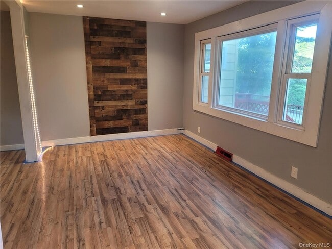 Building Photo - 2250 NY-302
