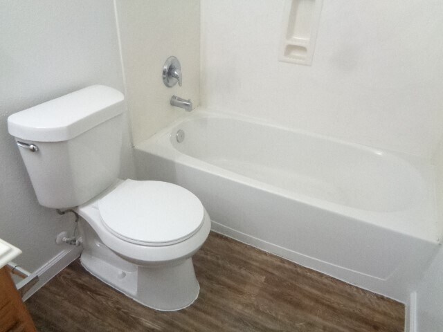 Foto del edificio - 9507 Maple Green Ln