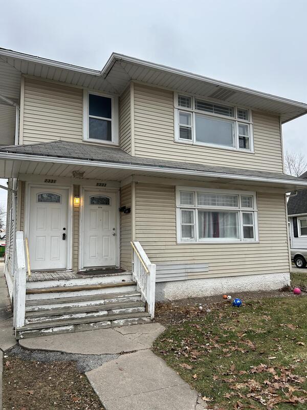 Primary Photo - 1331 S Chestnut Ave