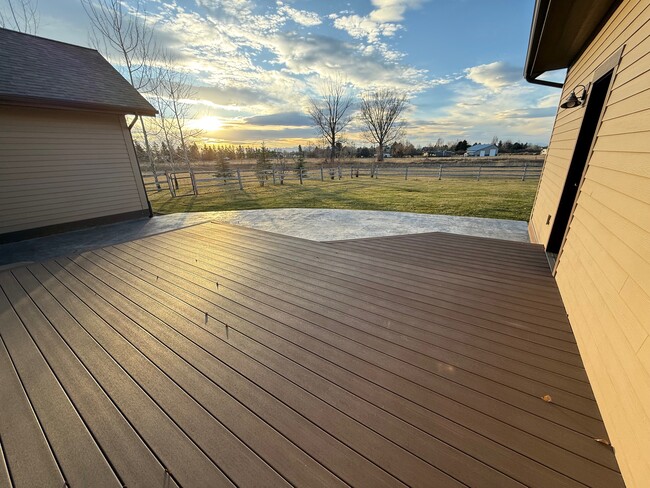 Building Photo - 45 Spain Bridge Cir Dr