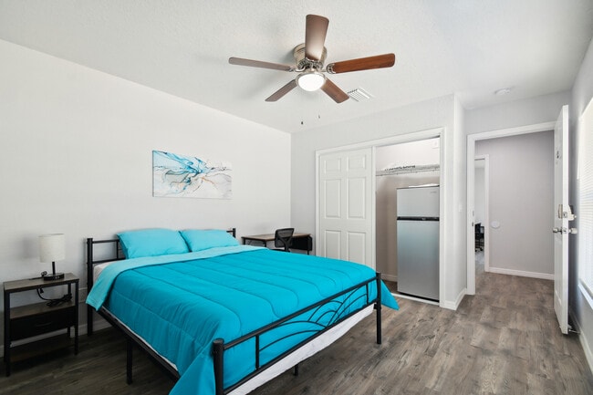 Foto del edificio - 1051 Dogwood Dr