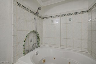 Building Photo - 5248 Rambling Rd