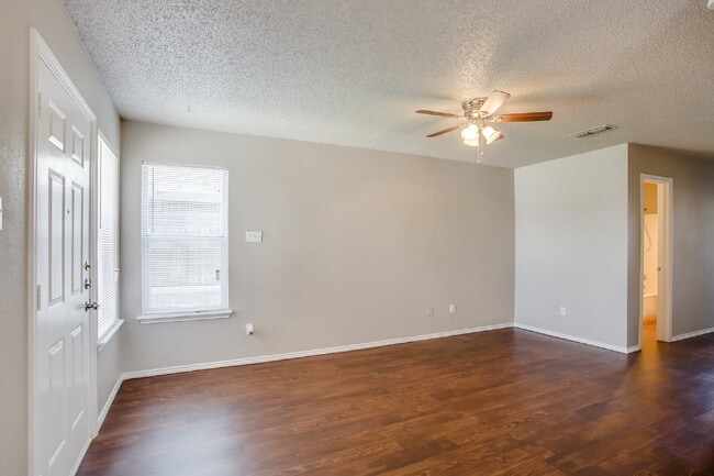Building Photo - Updated 2/1/1 near LCU!