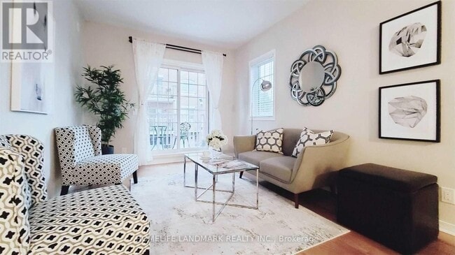 Building Photo - 9 Ormerod Ln