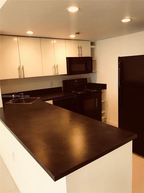 Foto del edificio - 1470 NE 123rd St