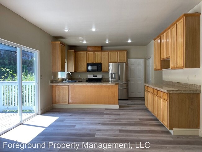 Building Photo - 5 br, 3.5 bath House - 12231 SE 258th Pl