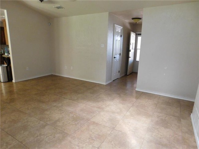 Foto del edificio - 2815 Veterans Ave