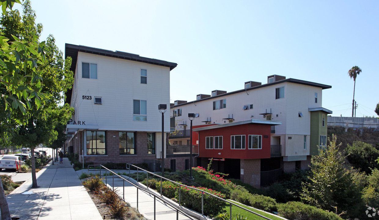 Building Photo - Auburn Park Apartments