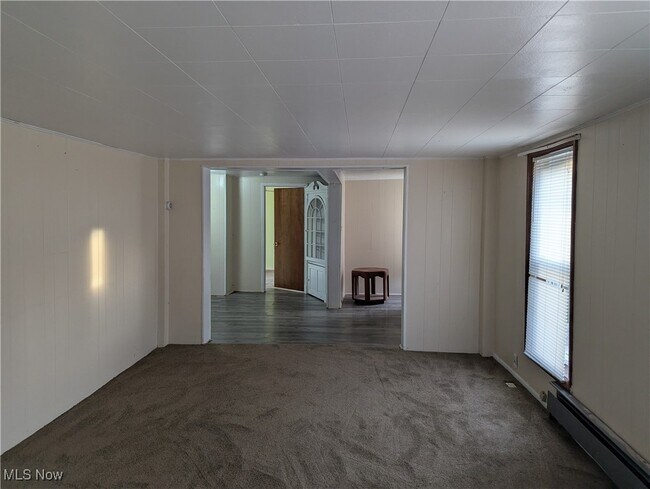 Foto del edificio - 15401 Madison Rd