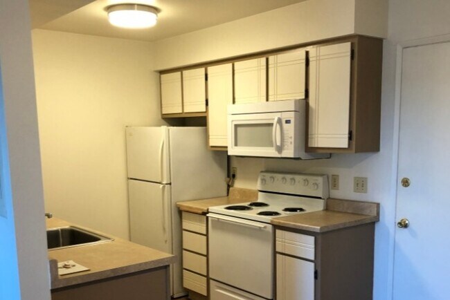Foto del edificio - 1206 W 6th Ave