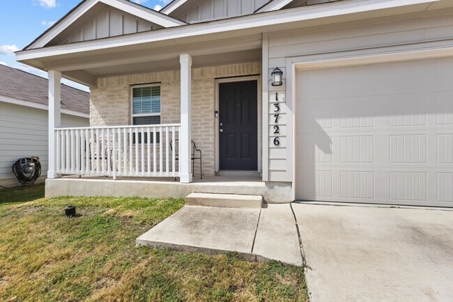 Building Photo - 13726 Locklear Way