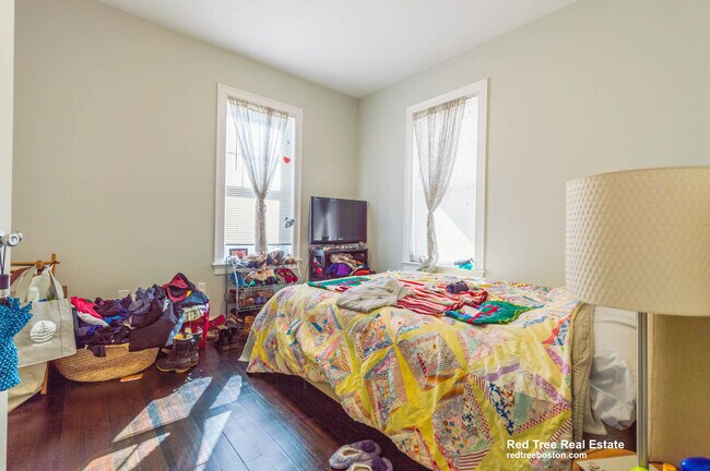 Foto del edificio - 31 Pleasant St