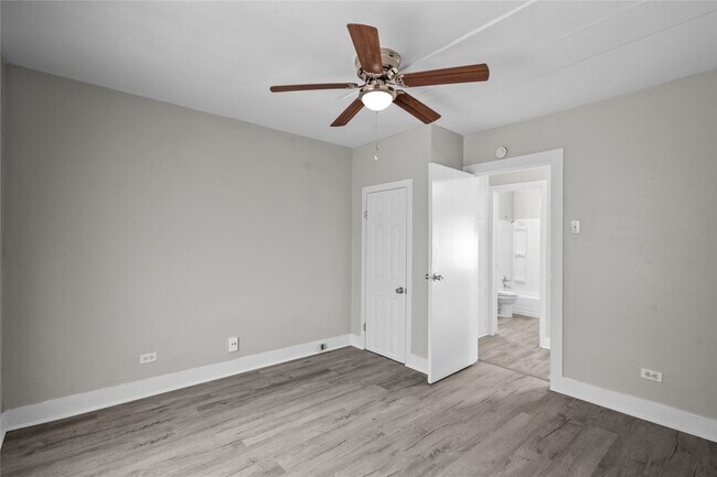 Foto del edificio - 331 9th St N