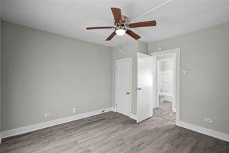 Building Photo - 331 9th St N