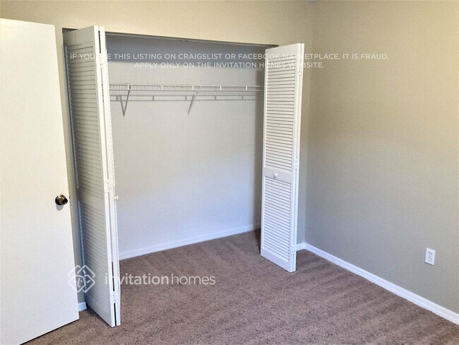 Foto del edificio - 18863 NW 24th Ct