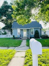 Building Photo - 1415 N D St