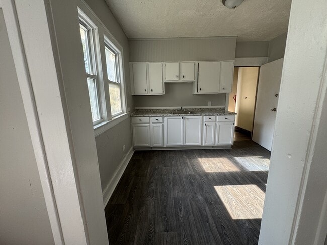 Foto del edificio - 9013/15 Yale Avenue - 1
